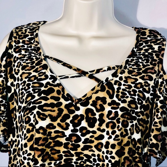 New.!Orange Kiss Blouse Cold Shoulder Animal Print - Picture 4 of 8